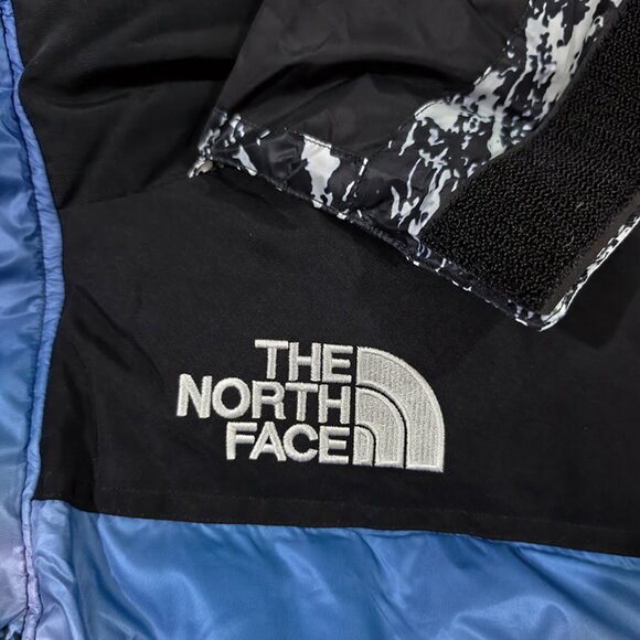The North Face x Supreme Snow Mountain Print Down Jacket - Picture 2 of 13